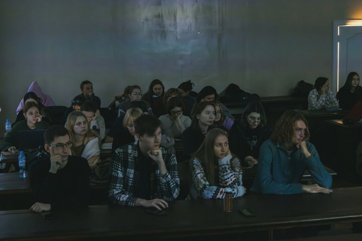 В СПбГЛТУ прошёл кинопоказ фильма «Баллада о солдате» в День Неизвестного Солдата