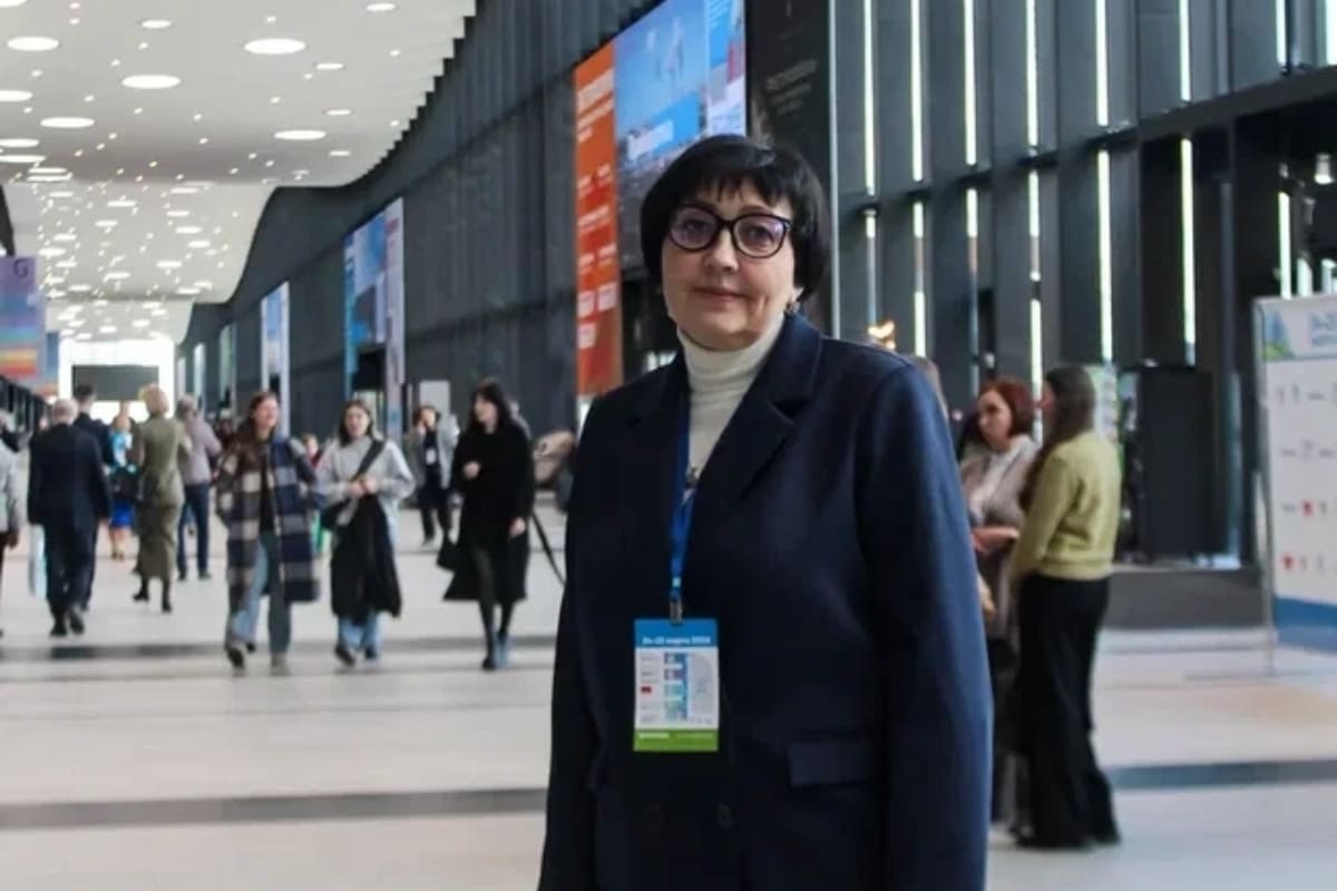 Проректор СПбГЛТУ Светлана Шлапакова выступила спикером на Международном форуме «Экология большого города» с докладом об аптекарских огородах