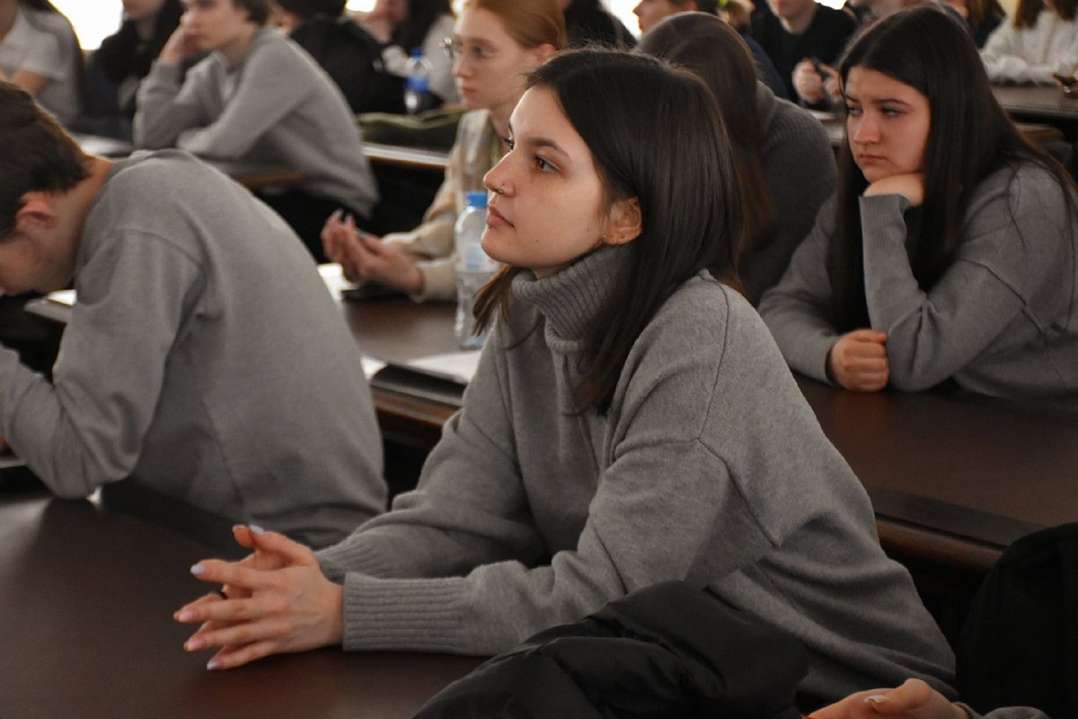 aelnoyz158.jpg