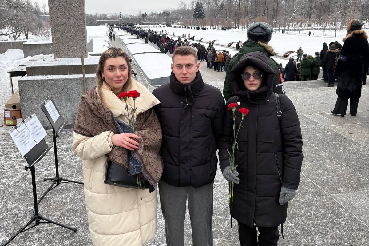 Коллектив университета почтил память героев и жертв блокады Ленинграда