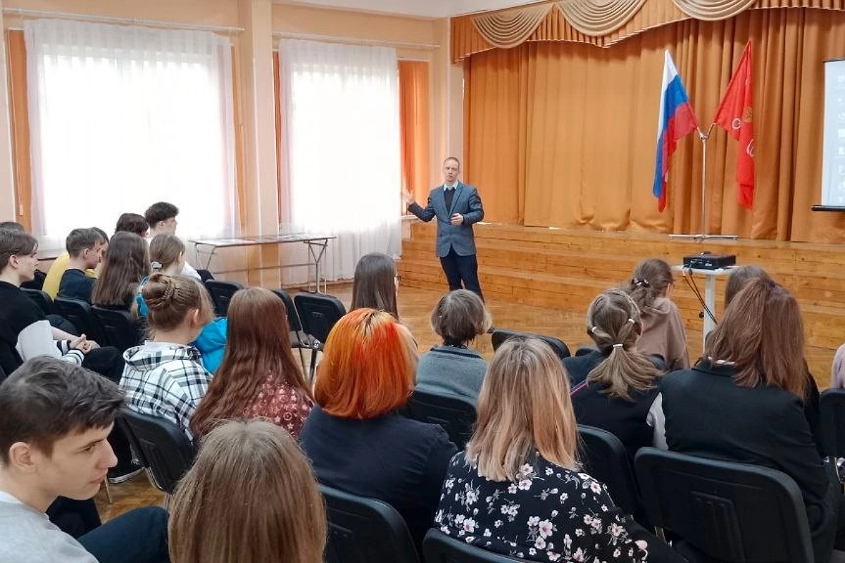 Сотрудники ИЛАСиОД и Центр карьеры и профориентации СПбГЛТУ провели встречу с учащимися ГБОУ СОШ № 115 Выборгского района Санкт-Петербурга