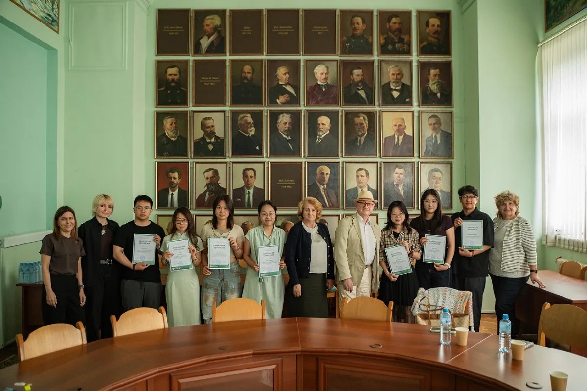 Официальное закрытие Летней школы и посещение Эрмитажа