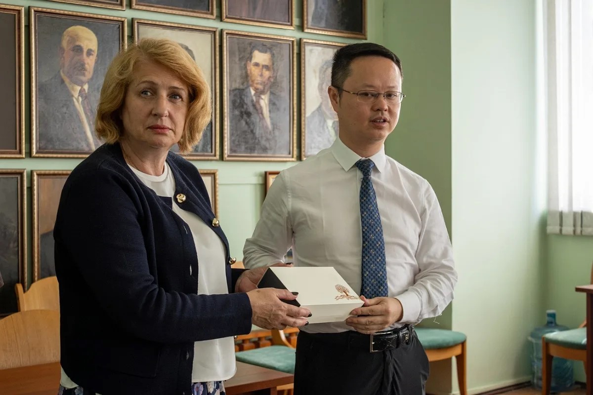 bdeist4579.jpeg