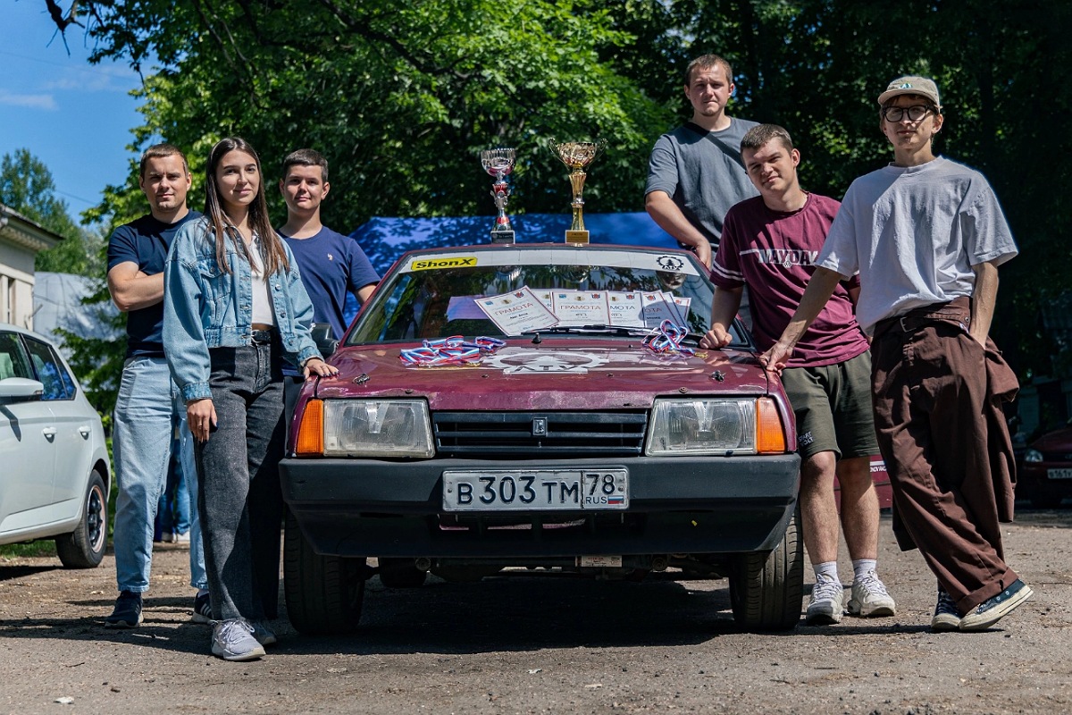 Студенческий чемпионат по автомобильному спорту прошёл в СПбГЛТУ