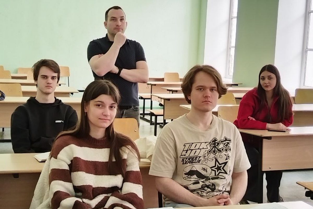 Профориентационная лекция в СПбГЛТУ