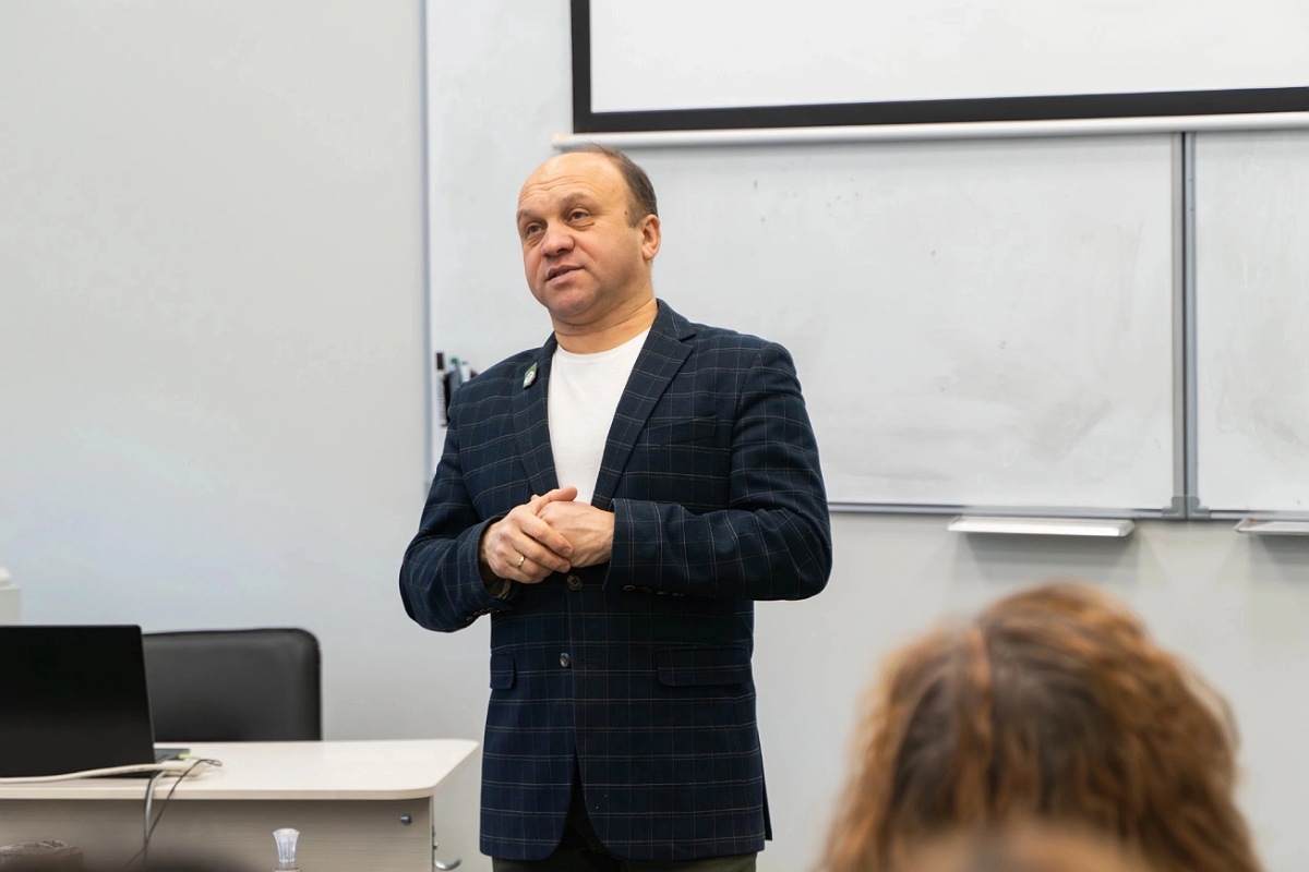 В СПбГЛТУ состоялась встреча с эко-журналистом