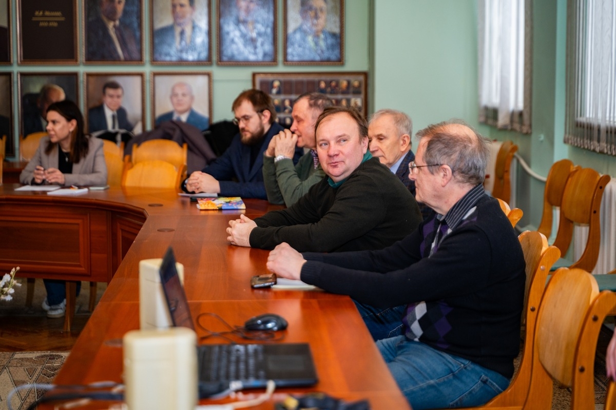 Круглый стол стал мостом, соединившим будущих африканских специалистов с образовательными горизонтами СПбГЛТУ