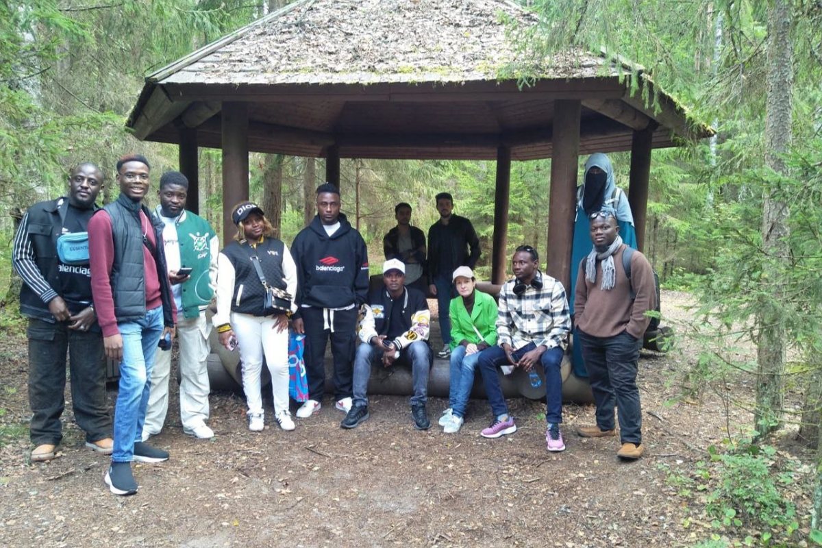 cfglmuv247.jpg