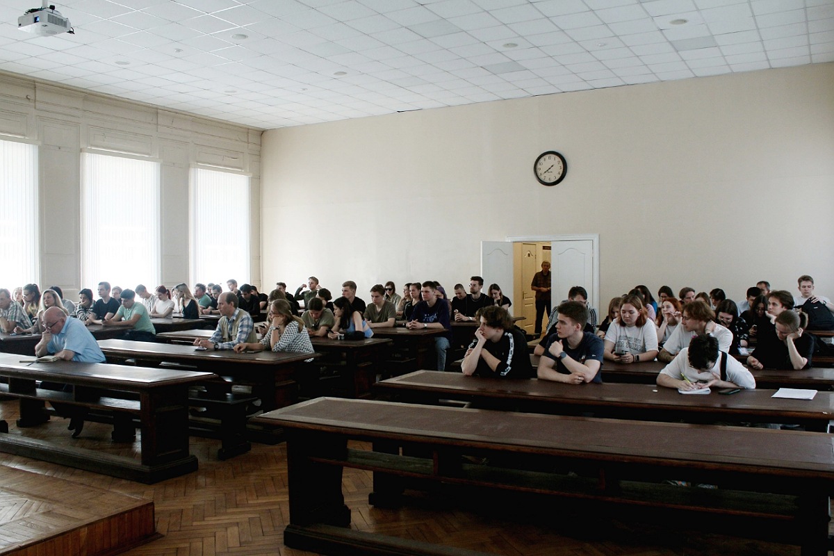 cfhlnptw19.jpg