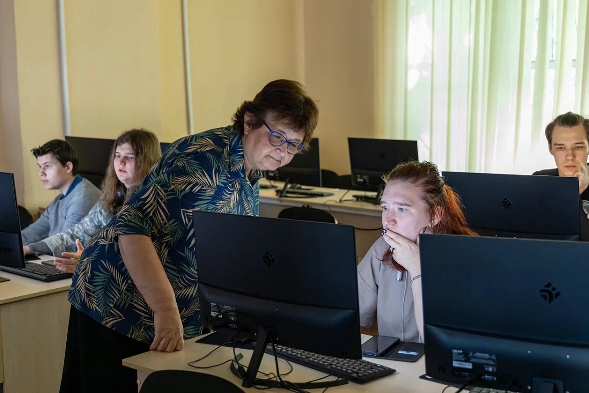Профориентационные лекции в СПбГЛТУ