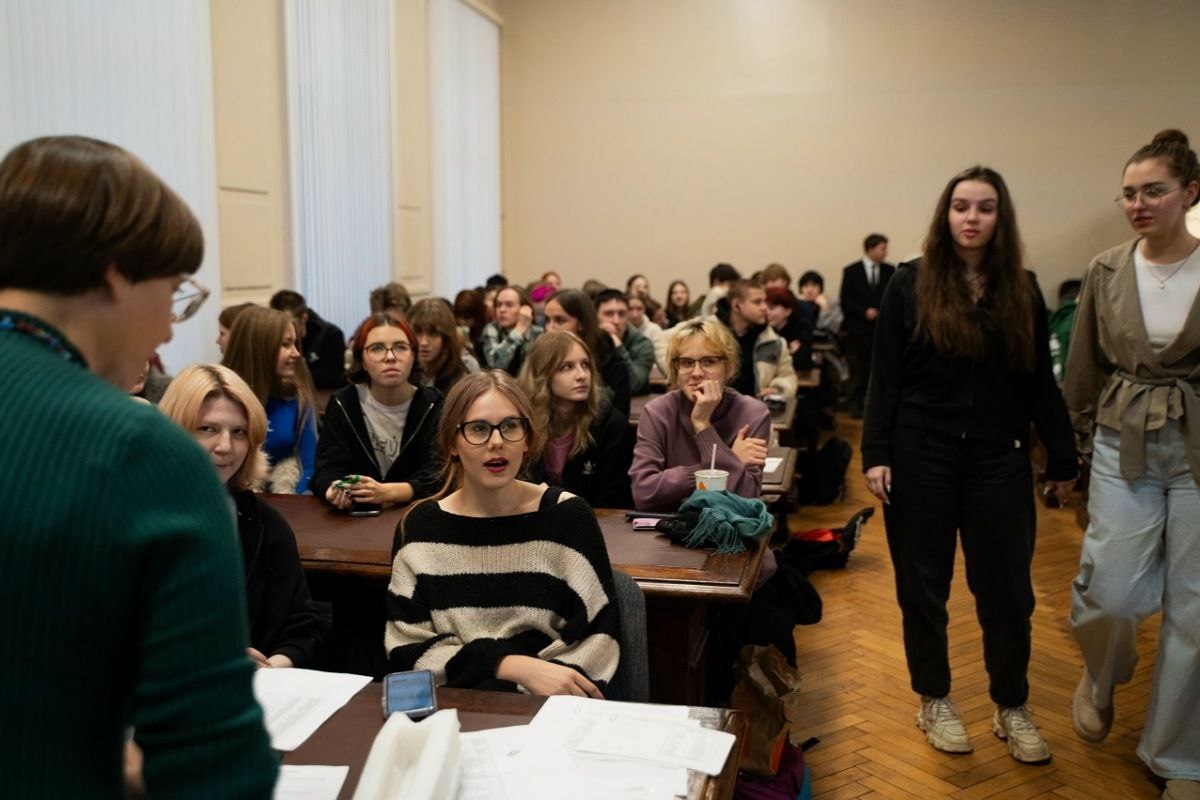 Интеллектуальная игра «Сессия» в СПбГЛТУ