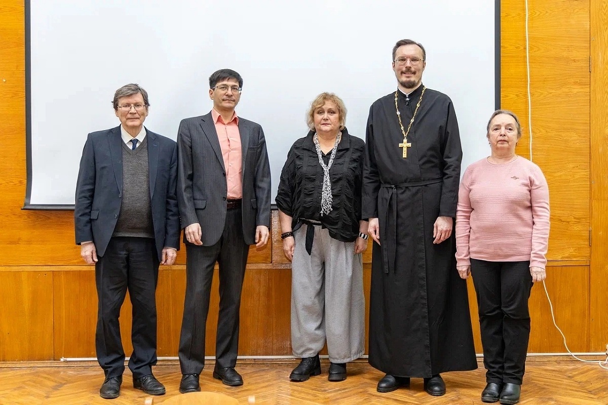 efgjmpr134.jpg