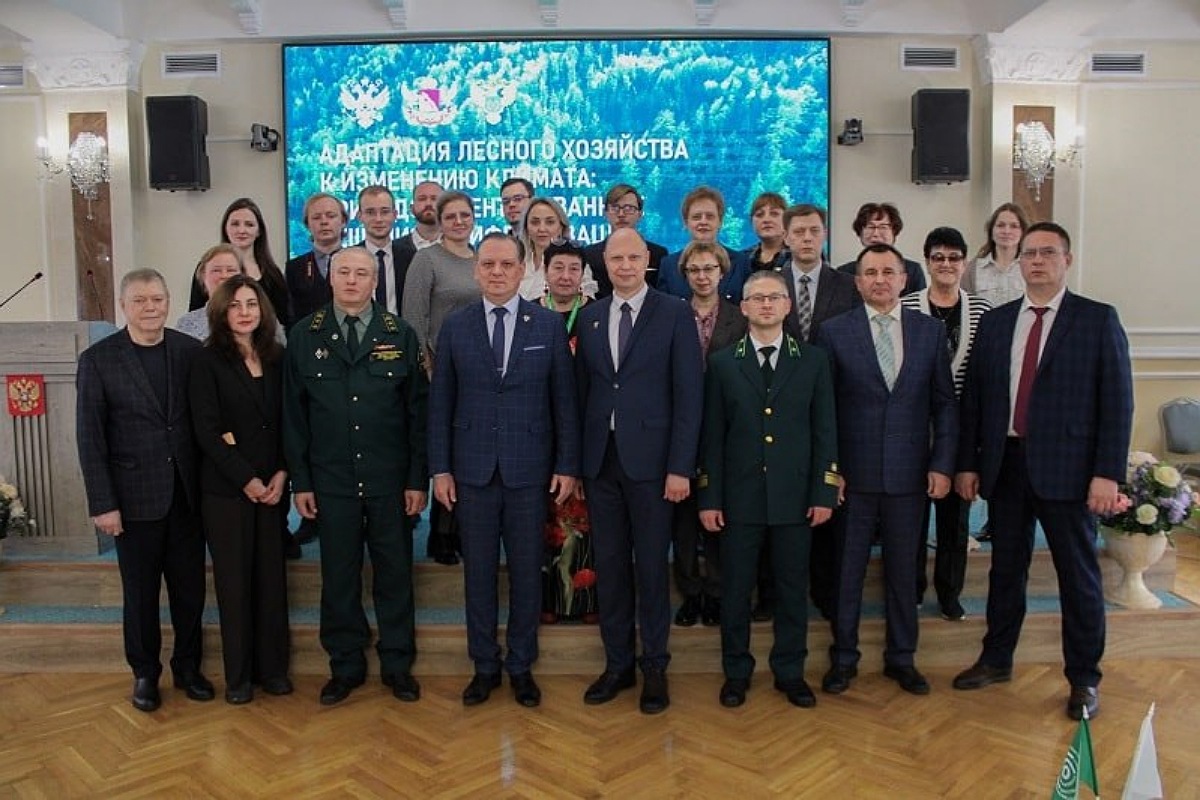 efnqst2689.jpg