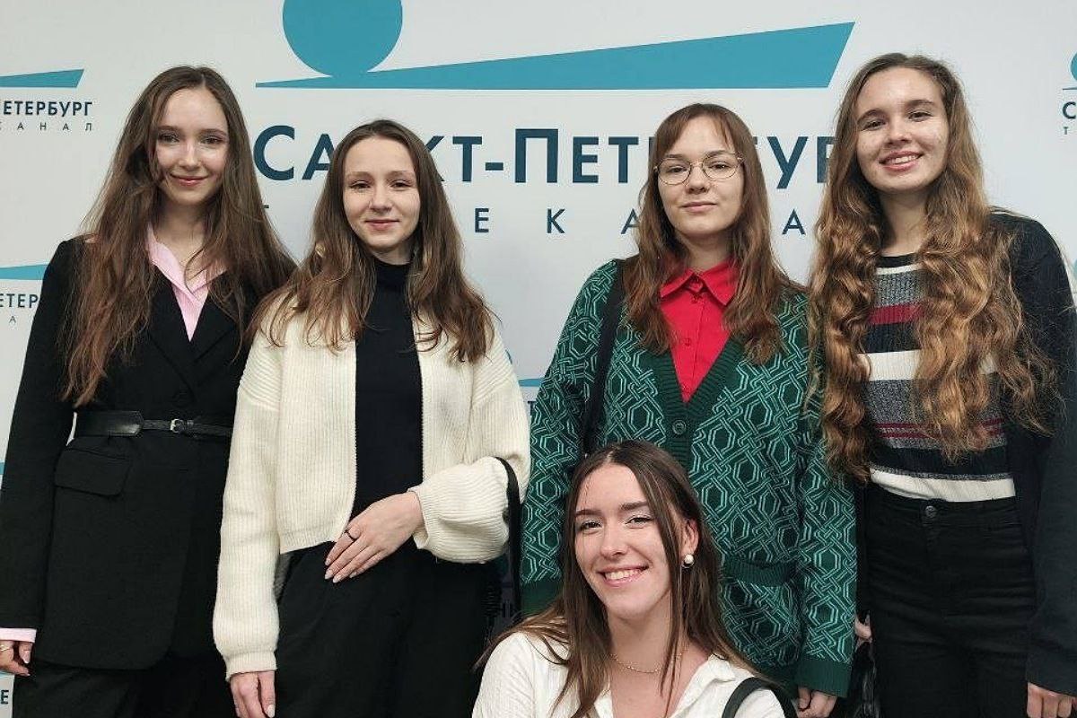 Студенты СПбГЛТУ посетили телеканал «Санкт-Петербург»