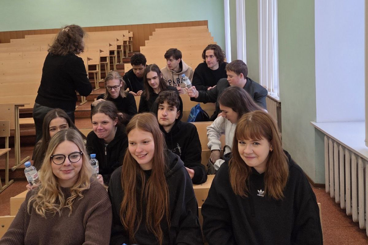 ehqruv0356.jpg