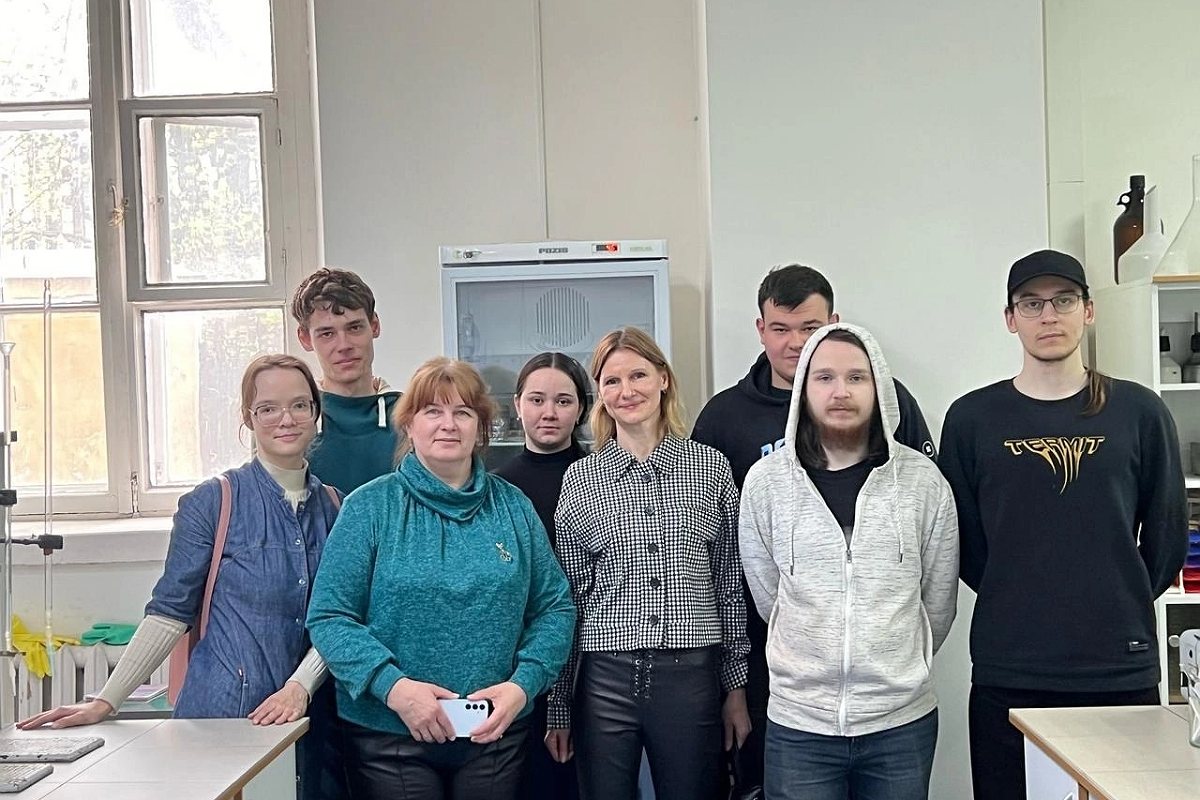 Студенты СПбГЛТУ посетили ВНИИ «Пищевых добавок»