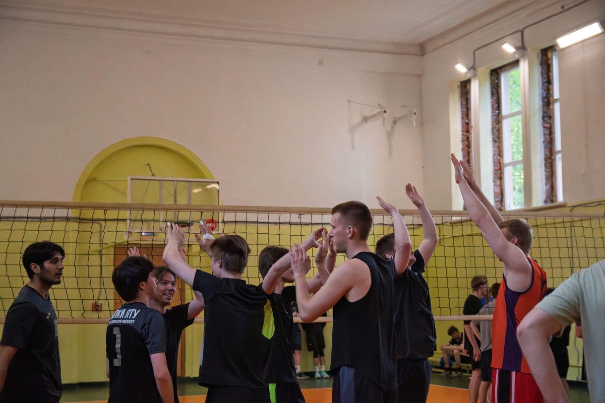 В СПбГЛТУ подвели итоги Спартакиады по волейболу среди юношей
